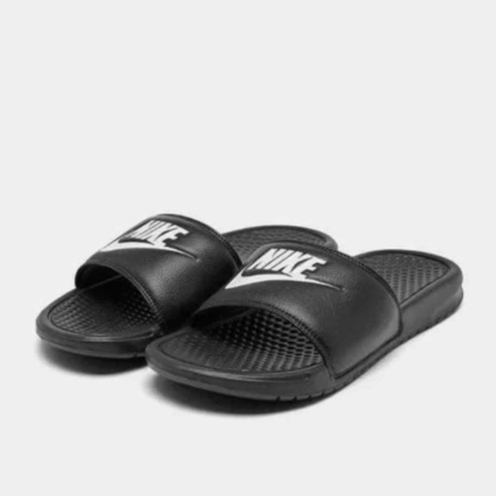 Nike Benassi Slides